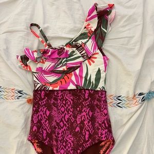 Maaji girls one piece, size XL